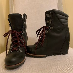 Sorel Conquest Waterproof Wedge Boot In Black